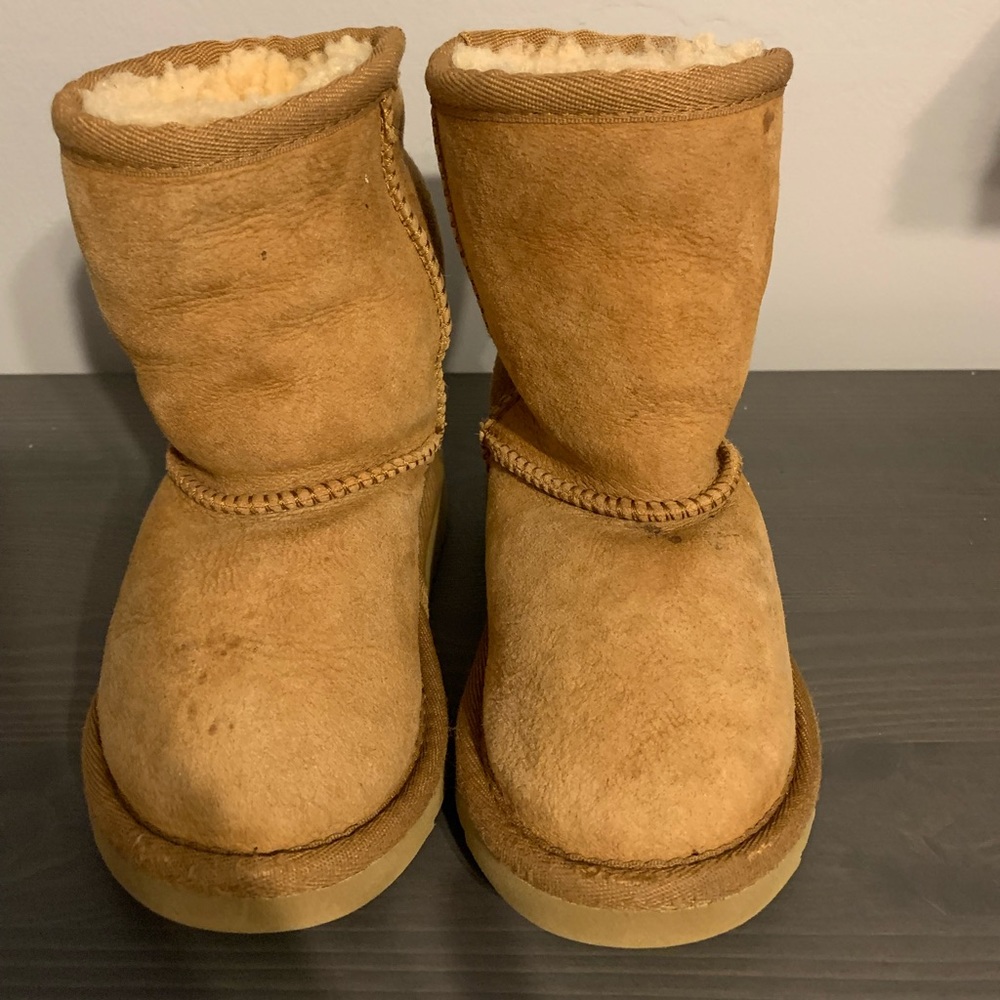 UGG Classic Short Boots